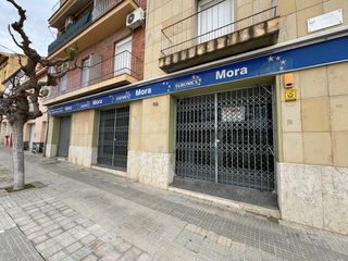 Geschäftsraum  Av/ caixa de pensiones. Solvia inmobiliaria  locales móra la nova