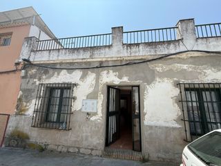 Chalet  C/ chicuelo. Solvia inmobiliaria  casa olivares