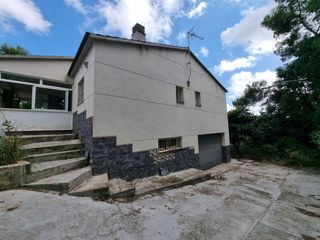 Chalet  C/ sabadell. Solvia inmobiliaria  chalet independiente cabra del camp