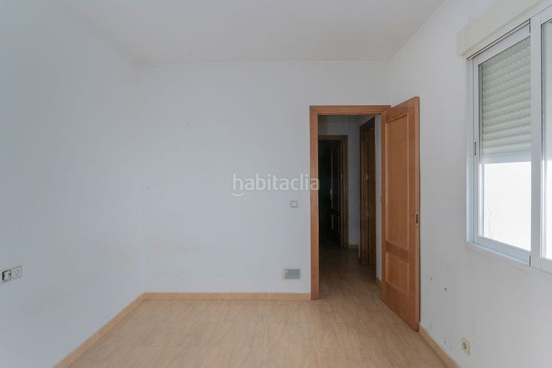 Foto 4ed8efd2-53e6-4ebd-80fb-1ad9a38768c1. Casa aparellada a Jamilena