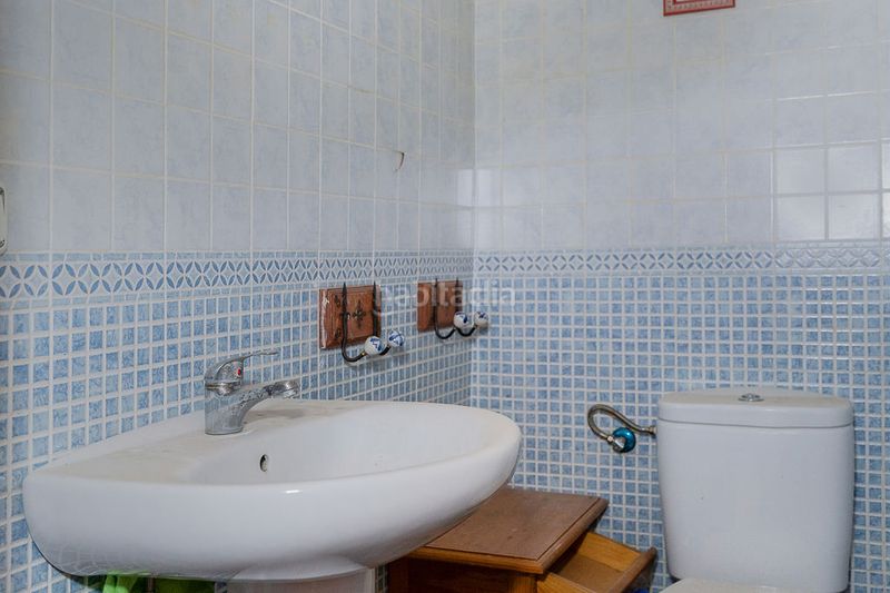 Foto c04c18dc-831d-4af2-9605-aa9a13471af2. Casa aparellada a Jamilena