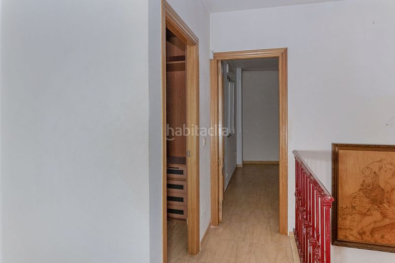 Foto ec7a04e7-51a2-44fa-84de-03f280321a6a. Casa aparellada a Jamilena