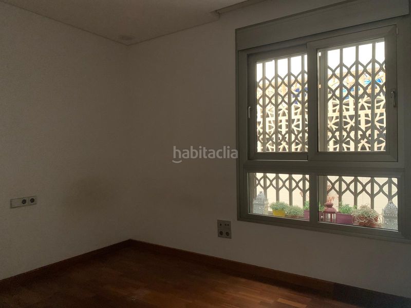 Foto ae99668b-d2b8-4694-801e-c152d6b52543. Pis a Plaza Crevillente - Antiguos Juzgados - El Asilo Elche / Elx
