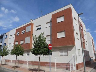 Pis  C/ escultor cristobal gabarron. Solvia inmobiliaria  piso murcia