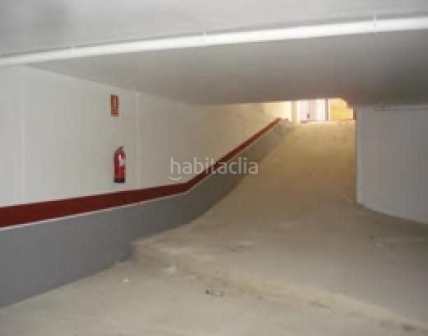 Foto e7e4c192-2a6a-427d-85d6-e952b4fc7ec0. Aparcament cotxe a Tàrrega