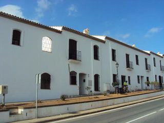 Chalet  Av de la cabalgata. Solvia inmobiliaria  casa higuera de la sierra