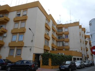 Appartement  C/ portugal. Solvia inmobiliaria  piso isla cristina
