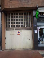 Aparcament cotxe a C/ Marqués de Fuertegollano