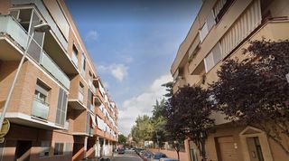 Aparcament cotxe a C/ San Isidre