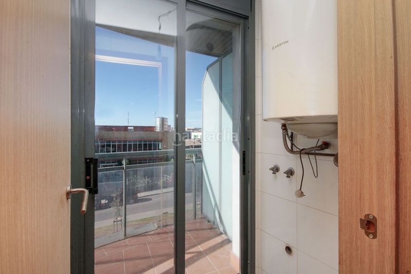 Foto d59f85a9-aa64-41d7-aec7-e02b2d0f17f1. Pis a Ca n'Anglada Terrassa