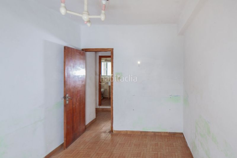 Foto cfc67f3c-5352-4caa-8fce-b8f32a9d5384. Pis a Carlet