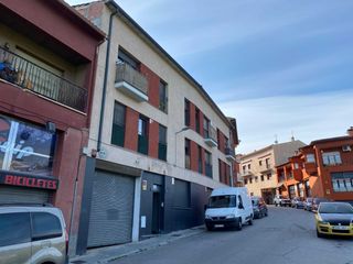 Autoparkplatz  C/ comtes de centelles. Solvia inmobiliaria  garaje centelles