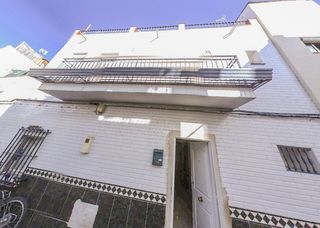 Xalet  C/ marco polo. Solvia inmobiliaria  casa sevilla