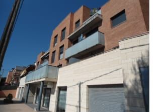 Lloguer Local Comercial  España. Solvia inmobiliaria  locales calafell
