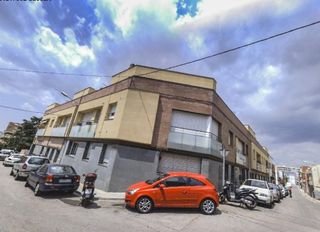 Aparcament cotxe  C/ conca. Solvia inmobiliaria  garaje terrassa