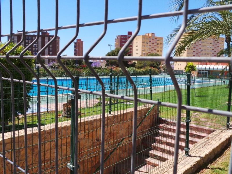Foto daa5a26a-3002-409d-811a-429c93f69f85. Pis amb piscina a Juzgados - Plaza de Toros Benidorm
