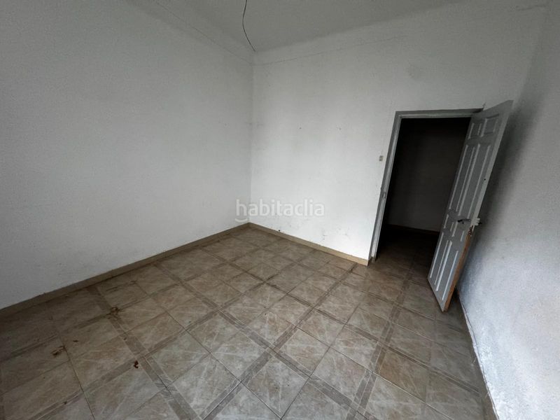 Foto b79ad53f-1d7d-4f7c-85cf-6848f57ea7e4. Edificio in Centro ciudad Linares