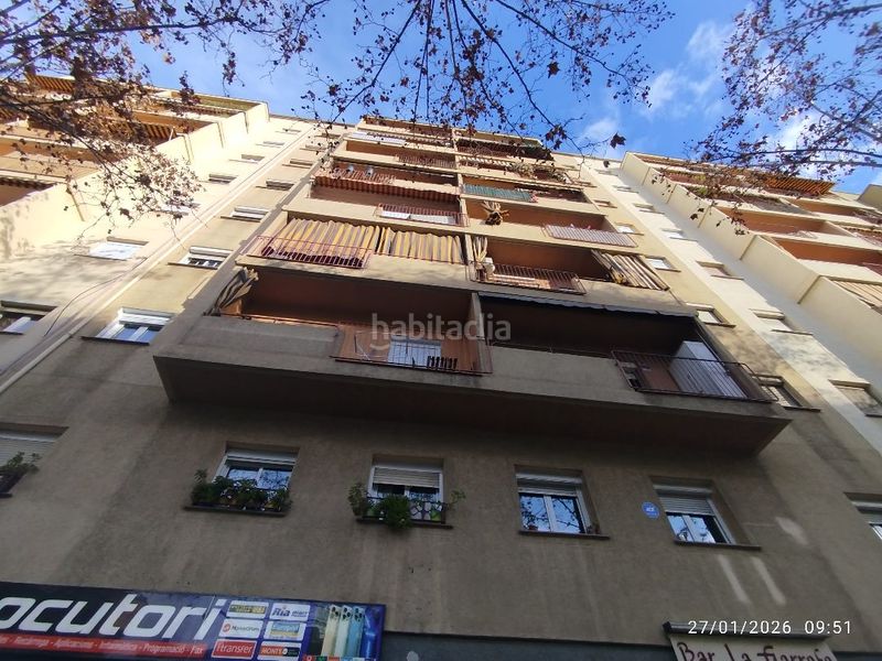 Foto d509382d-fa6b-454a-8552-5b13f3df9079. Pis a Turó de la Peira Barcelona