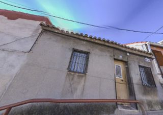 Casa bifamiliare  C/ viriato. Solvia inmobiliaria  chalet adosado puertollano