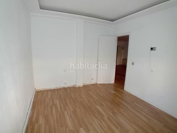 Foto 6a27d7a1-beeb-4b30-83bc-67a6557f115a. Pis a Abrantes Madrid