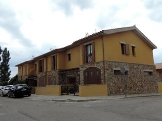 Chalet  C/ can vinyes. Solvia inmobiliaria  casa bellcaire dempordà