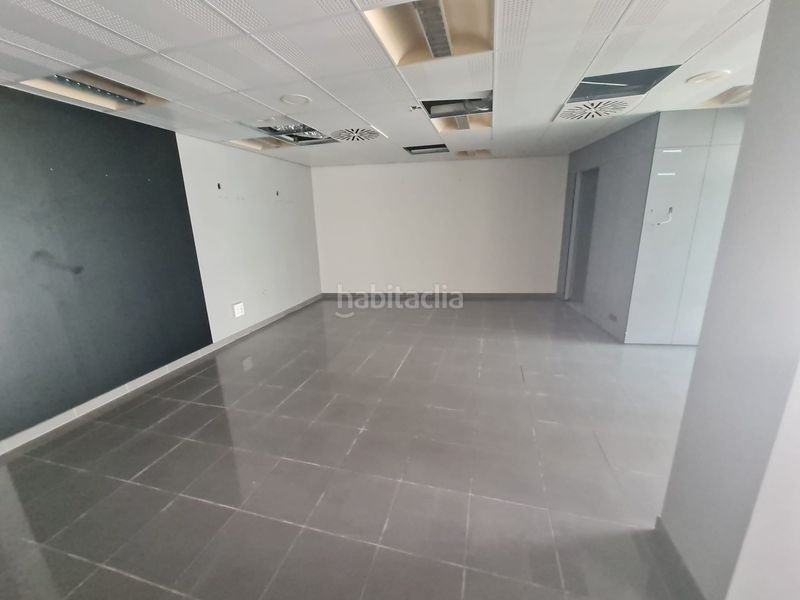 Foto d5a68b78-82d2-44bc-a195-1a675aaf90bd. Alquiler local comercial solvia inmobiliaria locales en Alaior