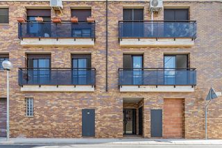 Flat  C/ camí de mig horta. Solvia inmobiliaria  piso albesa