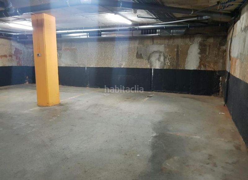 Foto 06799ae3-9fdd-4107-82ec-ab4baf4bb9e4. Aparcament cotxe a Creu de Barberà Sabadell