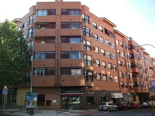 Etagenwohnung in Av/ Las Retamas