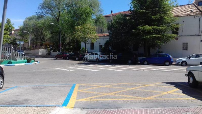 Foto f8cf8d88-1960-4cac-bd5a-76a2b592e27b. Car parking in Velilla de San Antonio