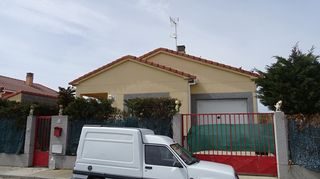 Chalet  C/ isabel la católica. Solvia inmobiliaria  chalet independiente padiernos