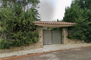 Xalet  C/ ametllers. Solvia inmobiliaria  chalet independiente castellar del vallès