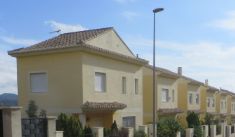 Chalet  C/ calvario. Solvia inmobiliaria  chalet independiente segorbe
