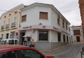 Local Comercial  Pz españa. Solvia inmobiliaria  locales alange