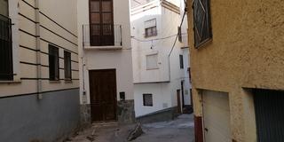 Xalet  Cl alzacaba. Solvia inmobiliaria  chalet independiente zújar