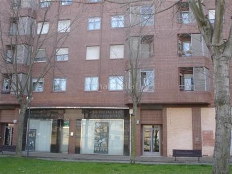 Foto 40fb04a5-ea84-457a-ac9b-537c3d5c209e. Parking voiture dans Cascajos - Piqueras Logroño