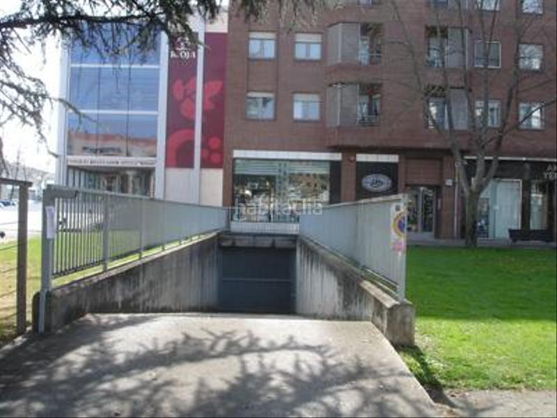 Foto c4e25574-0bb6-412c-8bc3-0cdcccdcf0fd. Parking voiture dans Cascajos - Piqueras Logroño