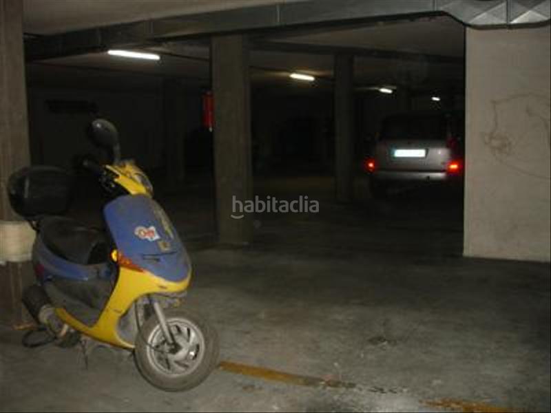 Foto e7e54481-3641-4399-acee-f48db8cb983d. Parking voiture dans Cascajos - Piqueras Logroño