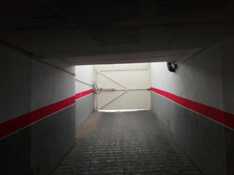 Foto 509bea24-c72f-4be5-8c9f-2dbaec3296ce. Parking voiture dans Almoradí