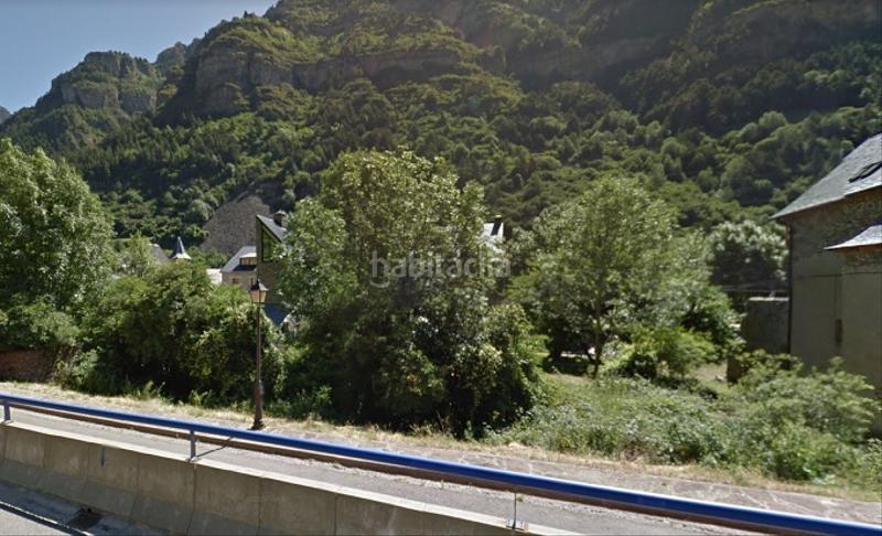 Foto b10996ab-f51a-4ff2-9bdc-888201ced502. Finca rústica solvia inmobiliaria suelo urbano no consolidado en Canfranc