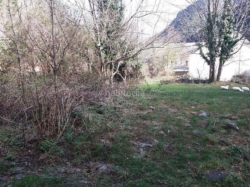 Foto c3b15bc9-6447-4c5b-acb8-076146280f6f. Finca rústica solvia inmobiliaria suelo urbano no consolidado en Canfranc