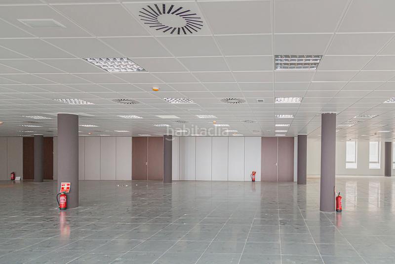 Foto 2c741247-7cbe-425b-8970-8d36ffe4c81c. Office space in Garrapinillos Zaragoza