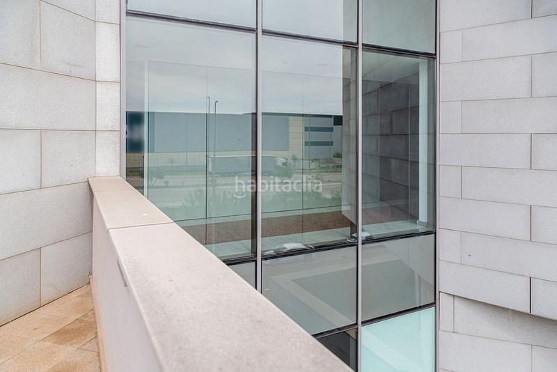 Foto a226b223-7933-4782-a06c-5192261ee2f5. Office space in Garrapinillos Zaragoza