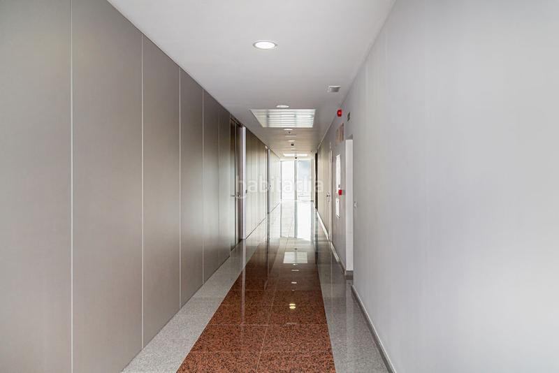 Foto b8d4fe52-f59a-481f-857e-6819f4836c6f. Office space in Garrapinillos Zaragoza
