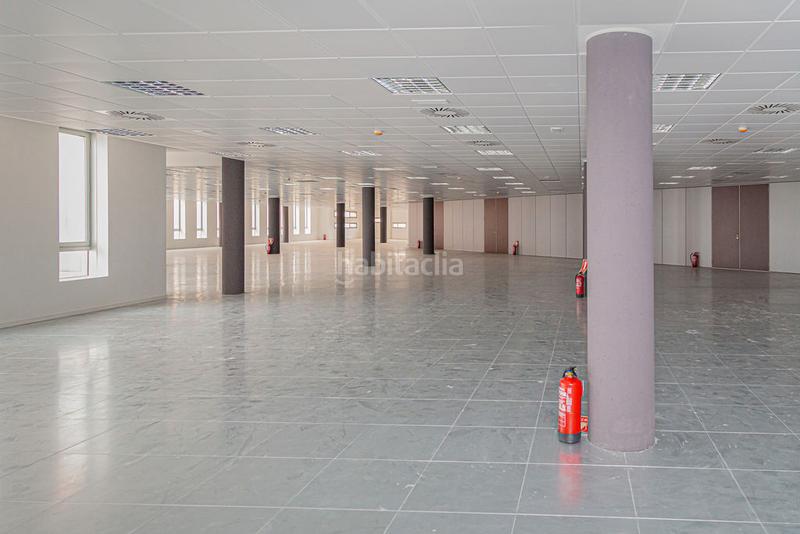 Foto 0eeca4dd-97eb-4490-a03f-5e9e48f9678b. Büro in Garrapinillos Zaragoza