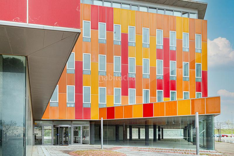 Foto f0c5ff50-c575-456f-b968-a0d9954e9336. Büro in Garrapinillos Zaragoza