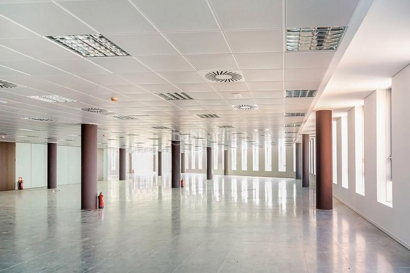 Foto 137ba081-0499-4cf1-8ae1-f6872ee76ee0. Ufficio in Garrapinillos Zaragoza