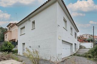 Xalet  Cl galicia. Solvia inmobiliaria  chalet independiente abrera