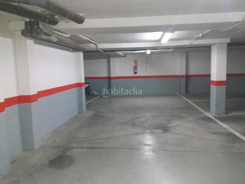 Foto 73a143c4-2971-4864-bcba-24efb7c274cf. Aparcament cotxe a Centro Seseña