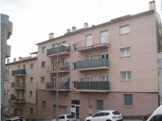Aparcament cotxe  Sardana. Solvia inmobiliaria  garaje solsona
